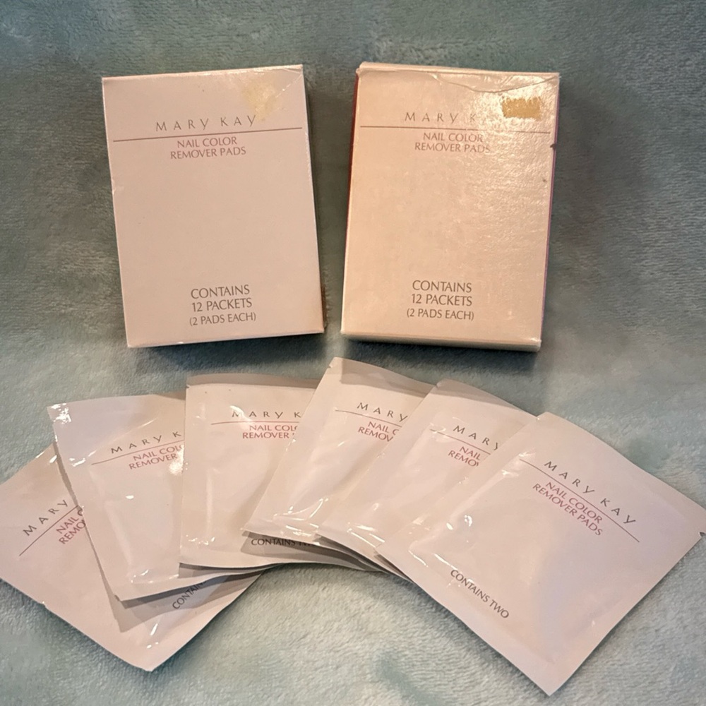 NIB Vintage Mary Kay Nail Color Remover Pads 12 Packets ea Lot of 2 plus 6 extra